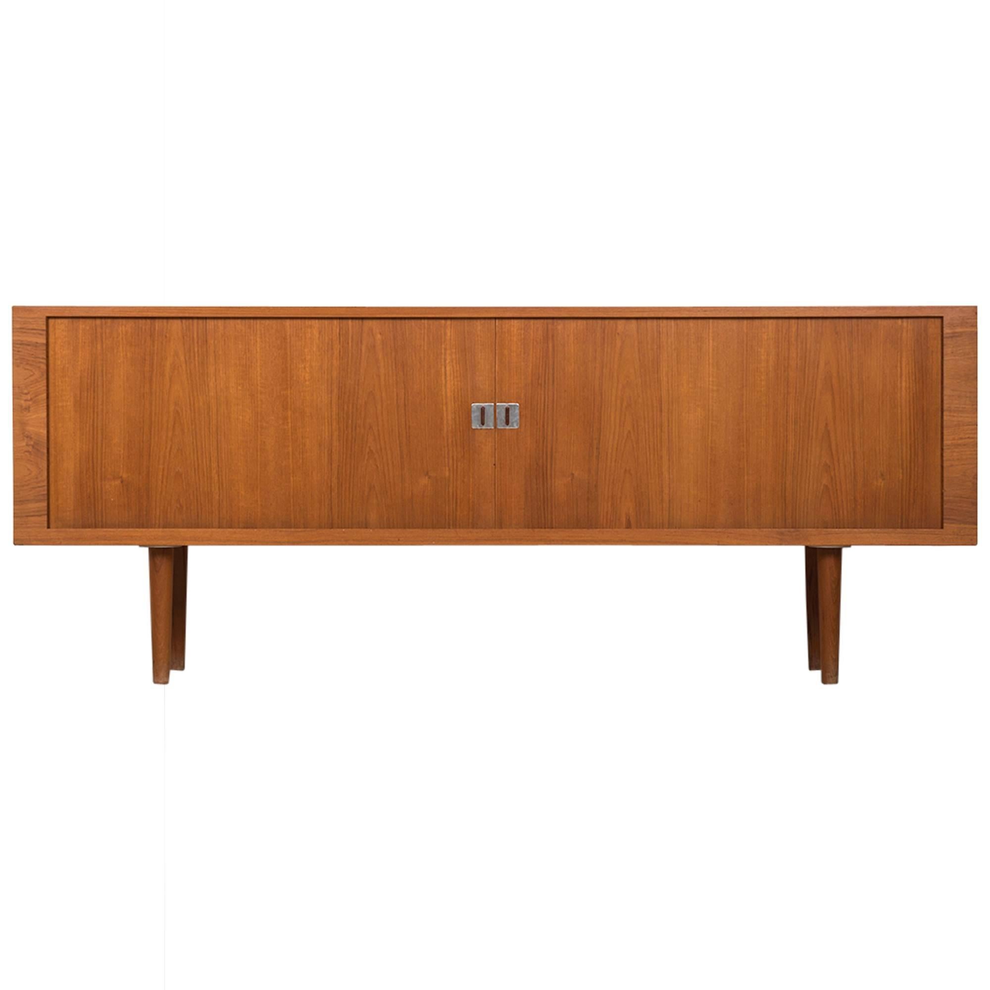 Hans Wegner Sideboard Model RY-25 by Ry Møbler in Denmark