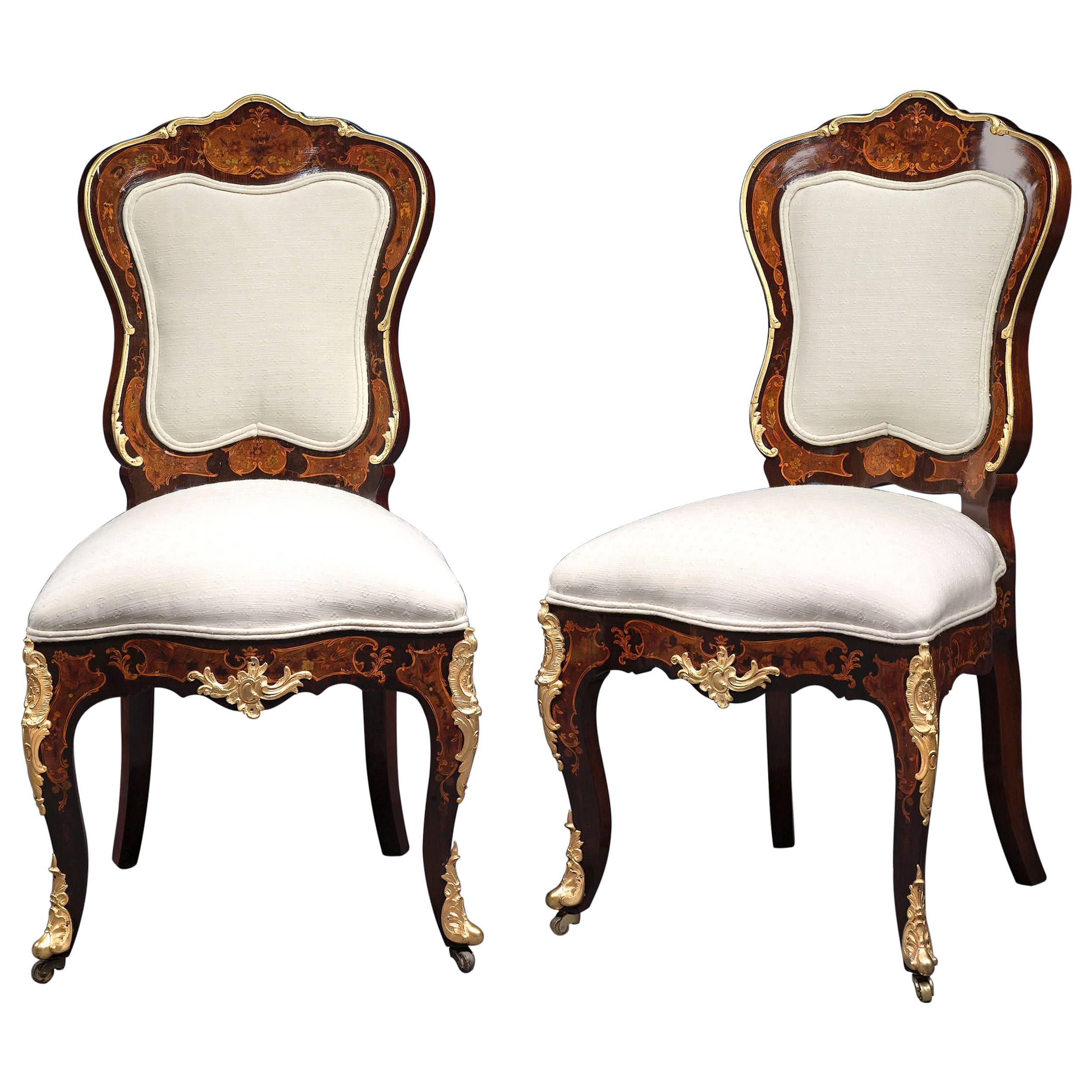 Chaises d'appoint de style Louis XV