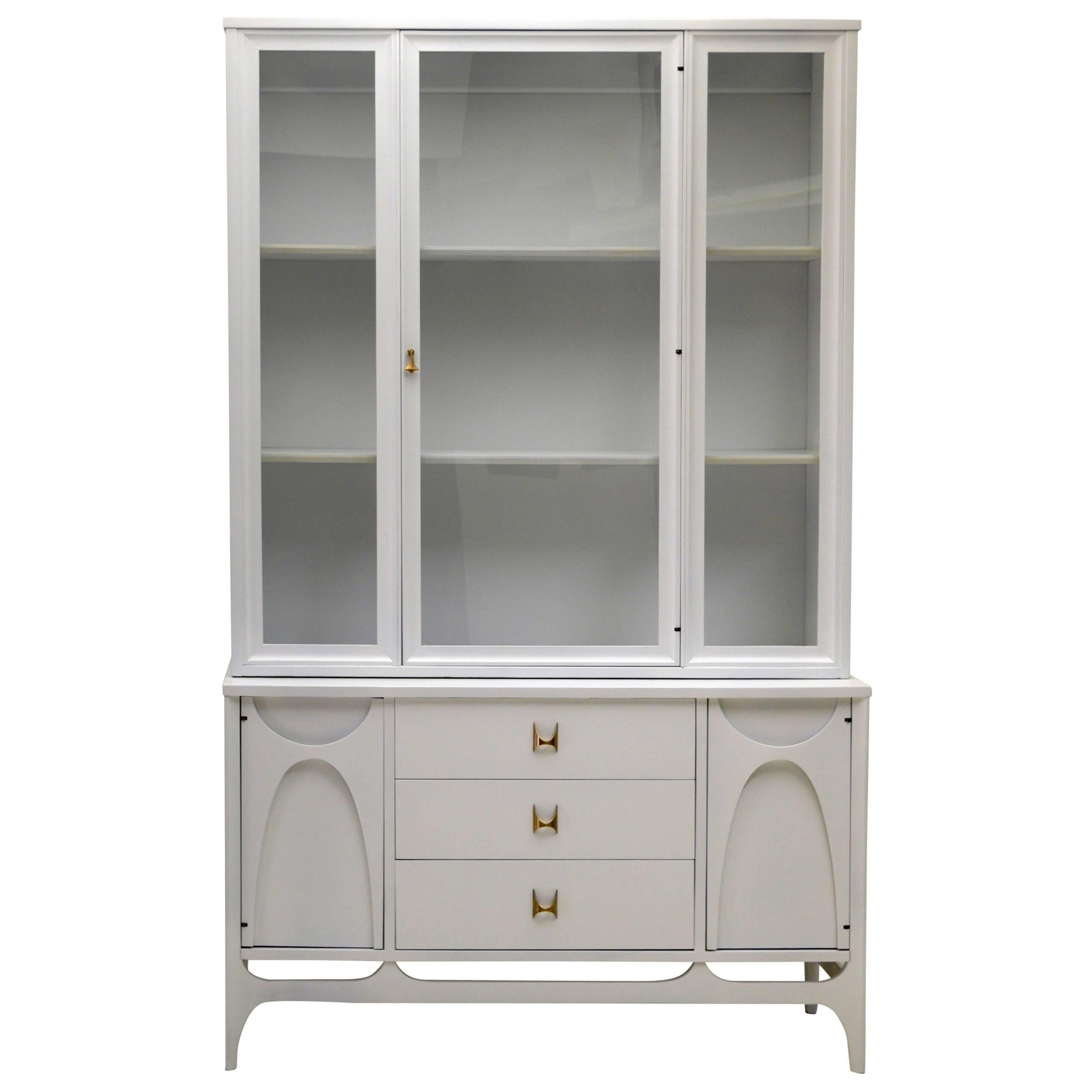 All White Lacquer Broyhill Brasilia China Cabinet Buffet and Hutch