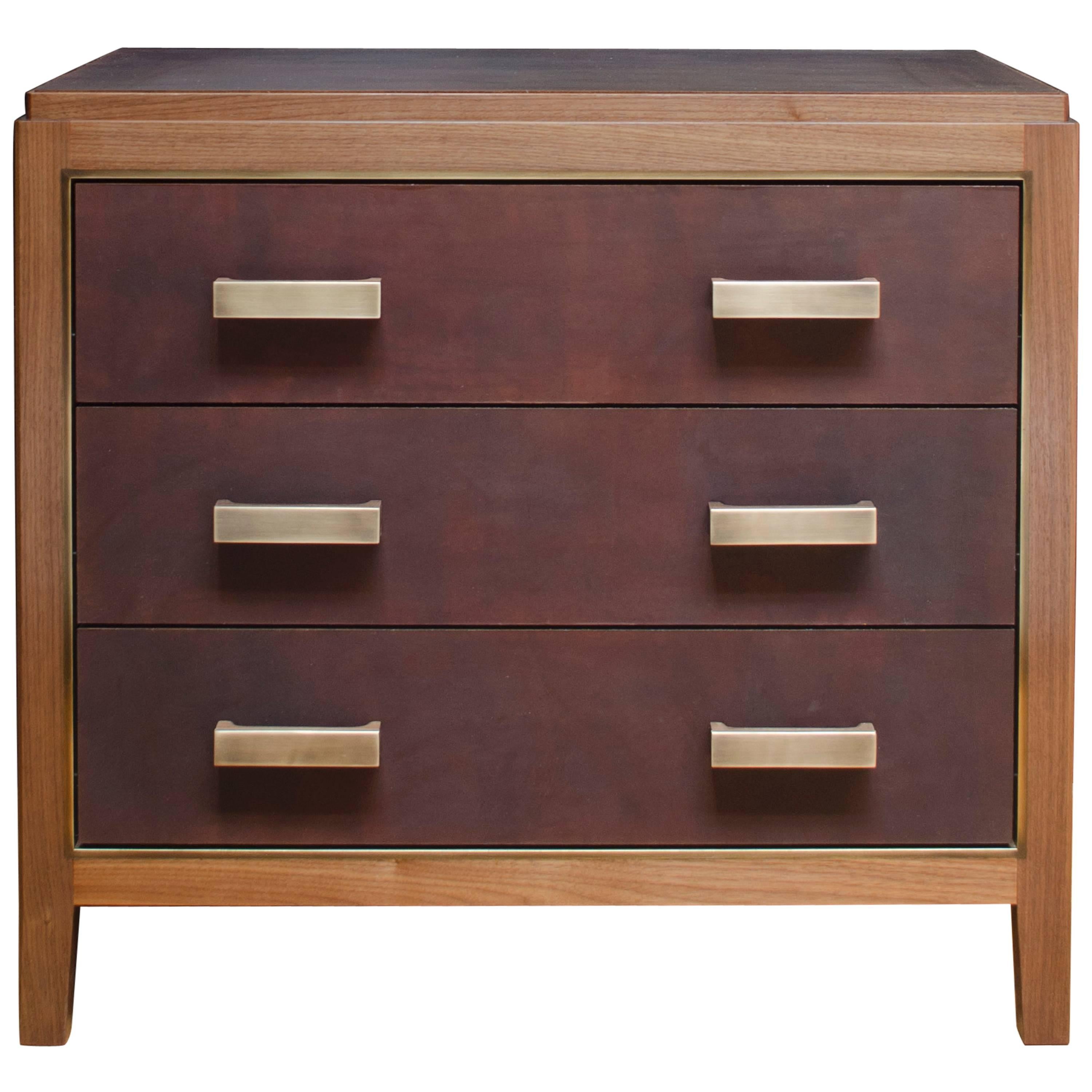 3-Drawer Abuelo Night Table in Walnut w/ Hand-Dyed Leather and Brass Detail im Angebot