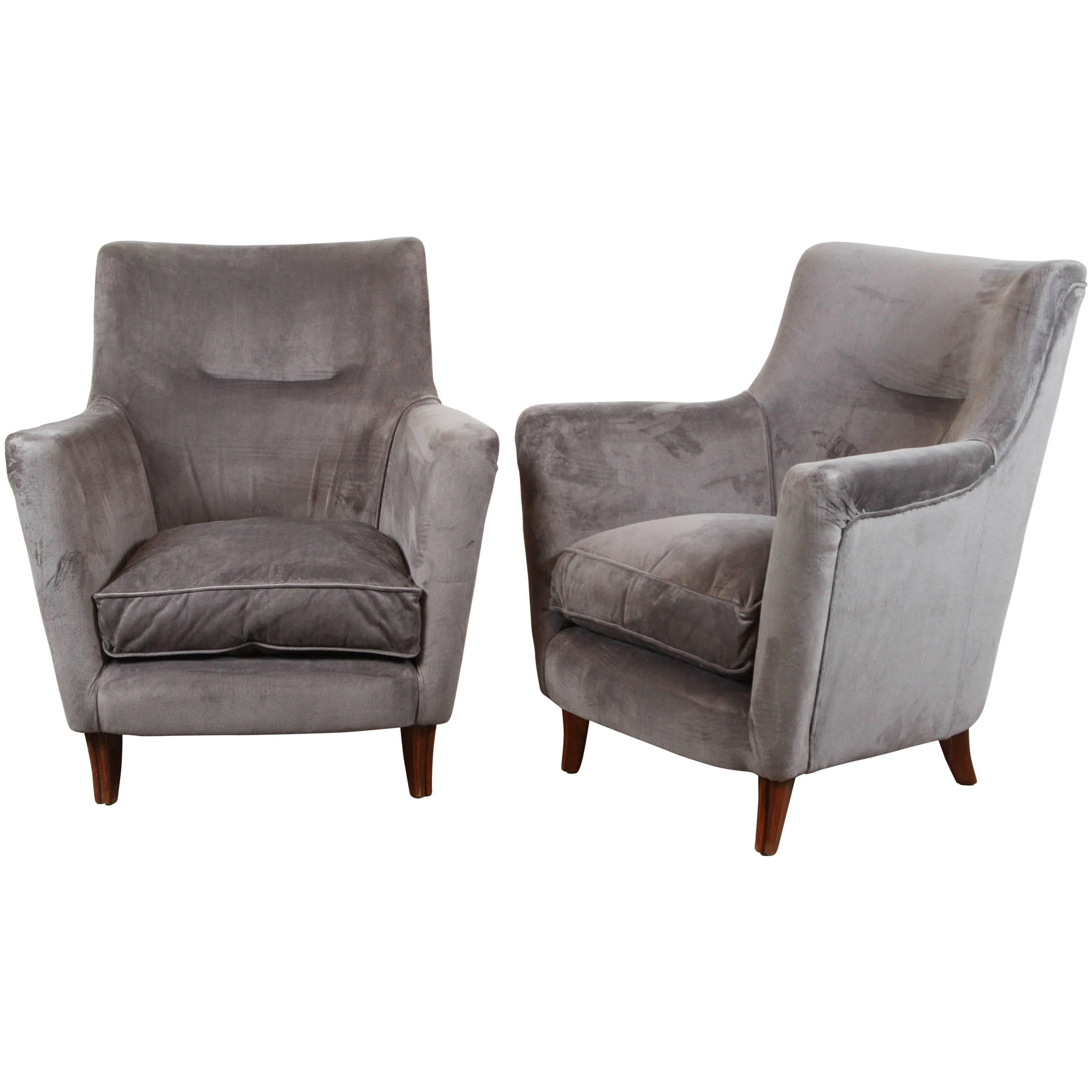 Pair of Club Chairs in the Style of Paolo Buffa