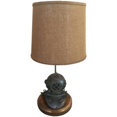 Nautische Vintage-Lampe mit Taucherhelm aus Messing