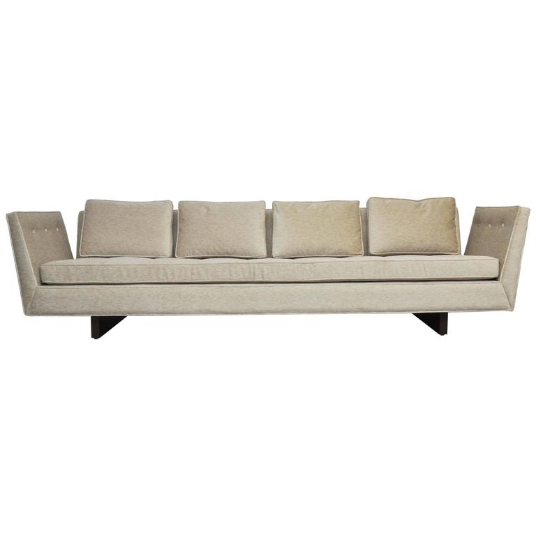 Monumentales Dunbar Sofa von Edward Wormley 1