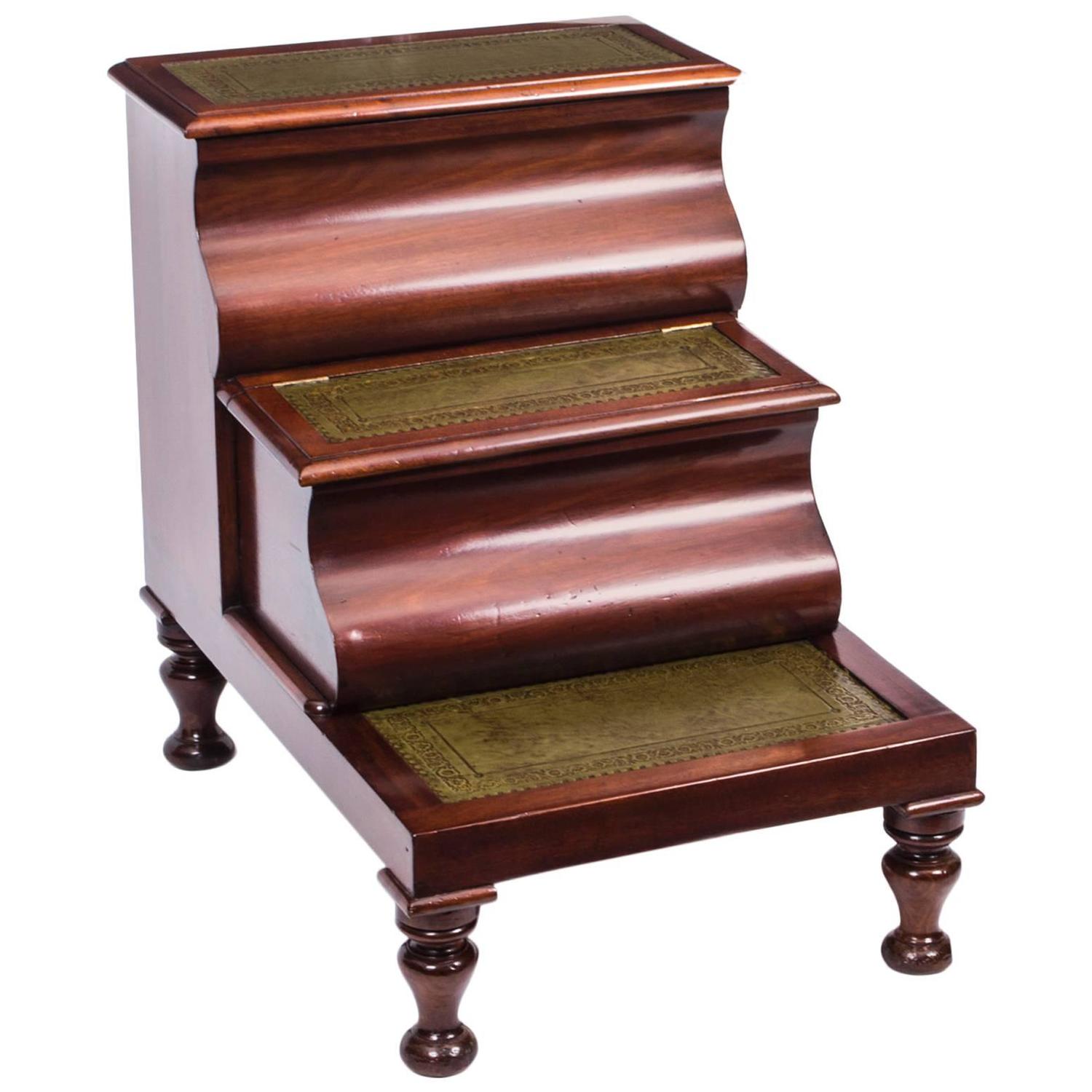 Antique Set of Victorian Mahogany Library or Bed Steps, circa 1870 For