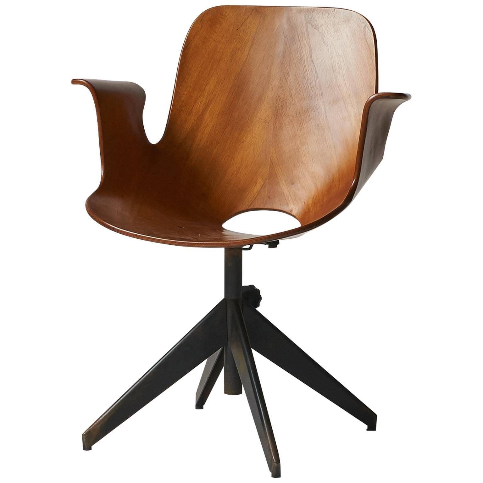 "Madea" Swivel Chair by Vittorio Nobili