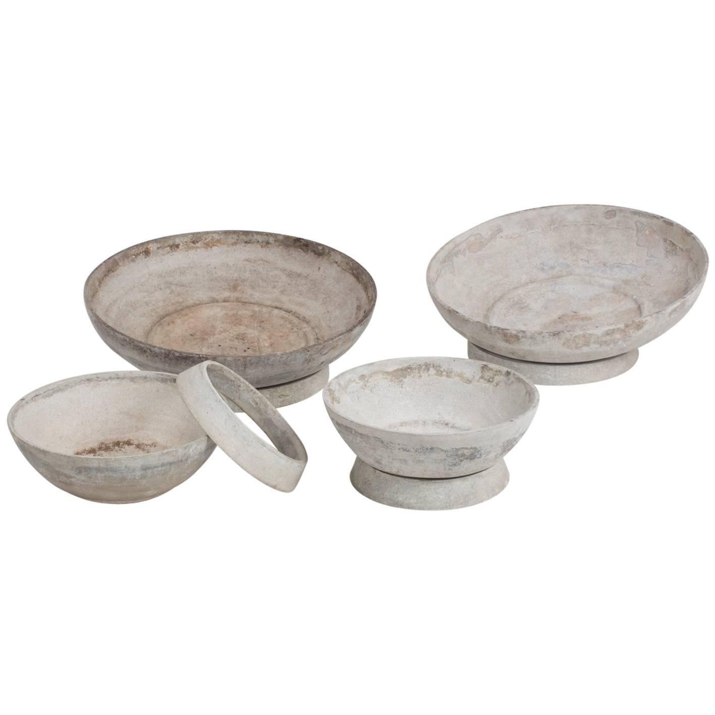 Set of Four Beautifully Weathered Eternit Mid-Century Concrete Planters For Sale