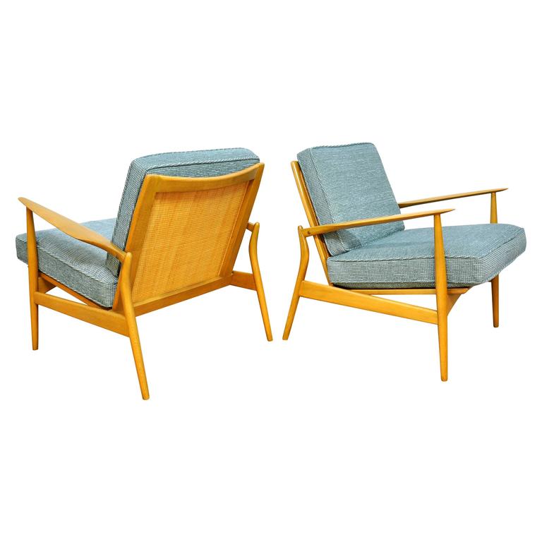 Pair of Ib Kofod-Larsen Spear Lounge Chairs at 1stdibs