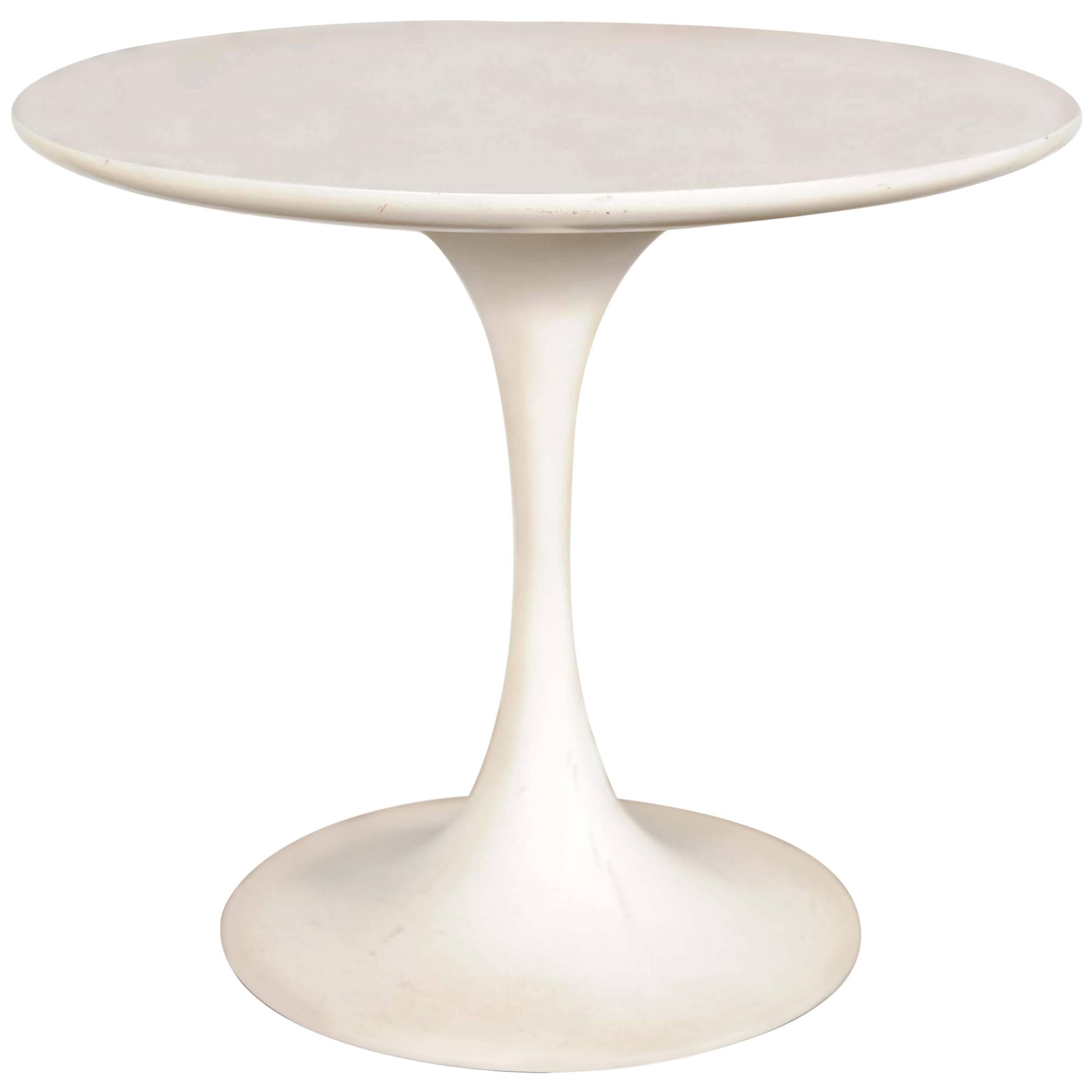 Mid-Century Modern Small Saarinen Style Tulip End Table