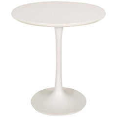 Mid-Century Modern Saarinen-Style Tall Tulip End, Side or Lamp Table