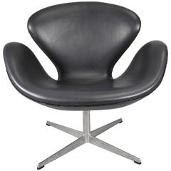 Arne Jacobsen Swan Chair by Fritz Hansen Black Leather