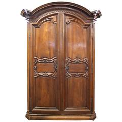 Magnifique armoire française du XVIIIe siècle