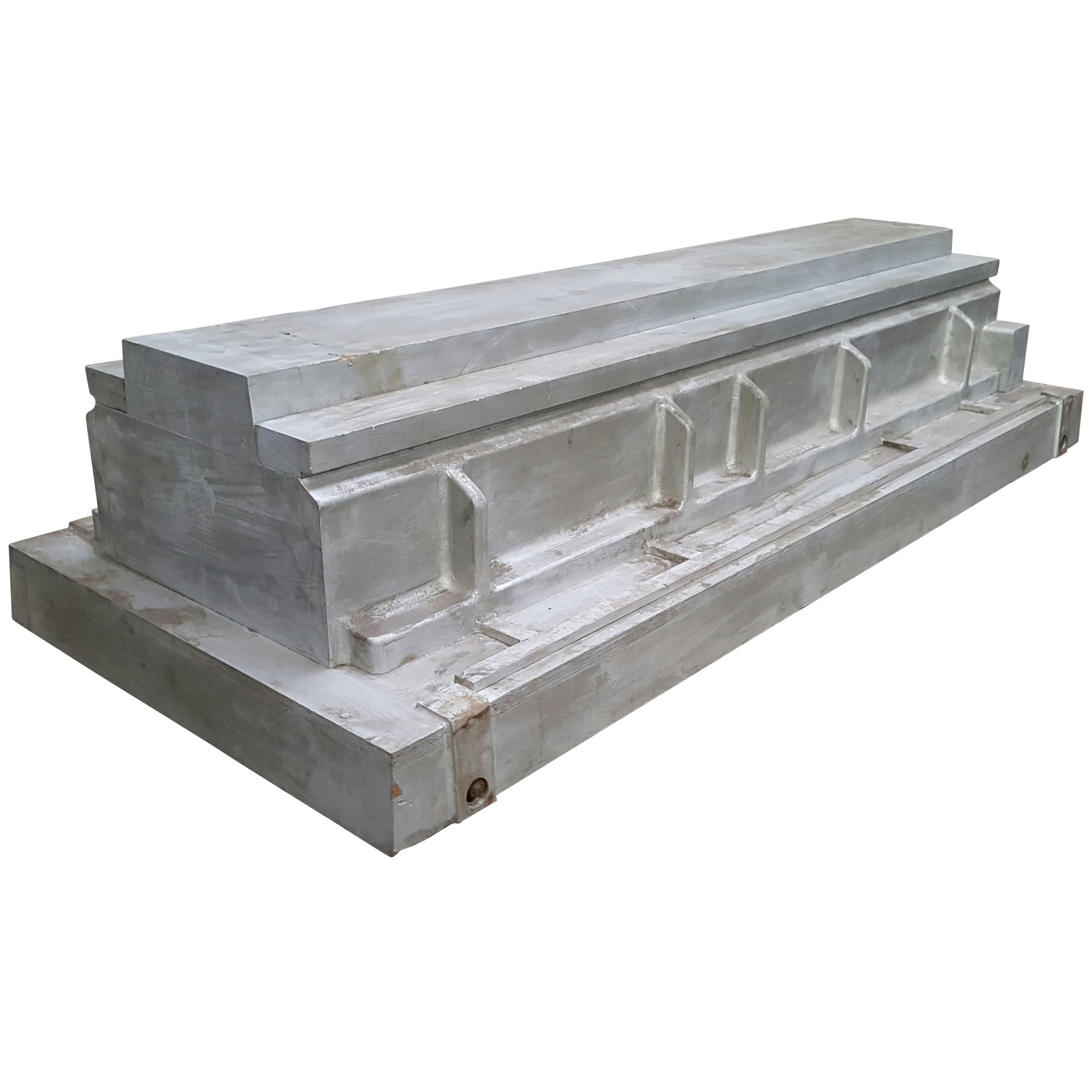 1930 Architettonico argentato Foundry Form A Casting Coffee Table Giardino
