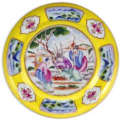Antique Chinese Export Yellow-Ground Chinese Export Porcelain Plate