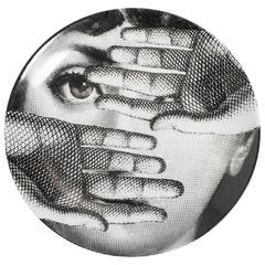 Atelier Fornasetti porcelain plate number 154, Italy circa 1990
