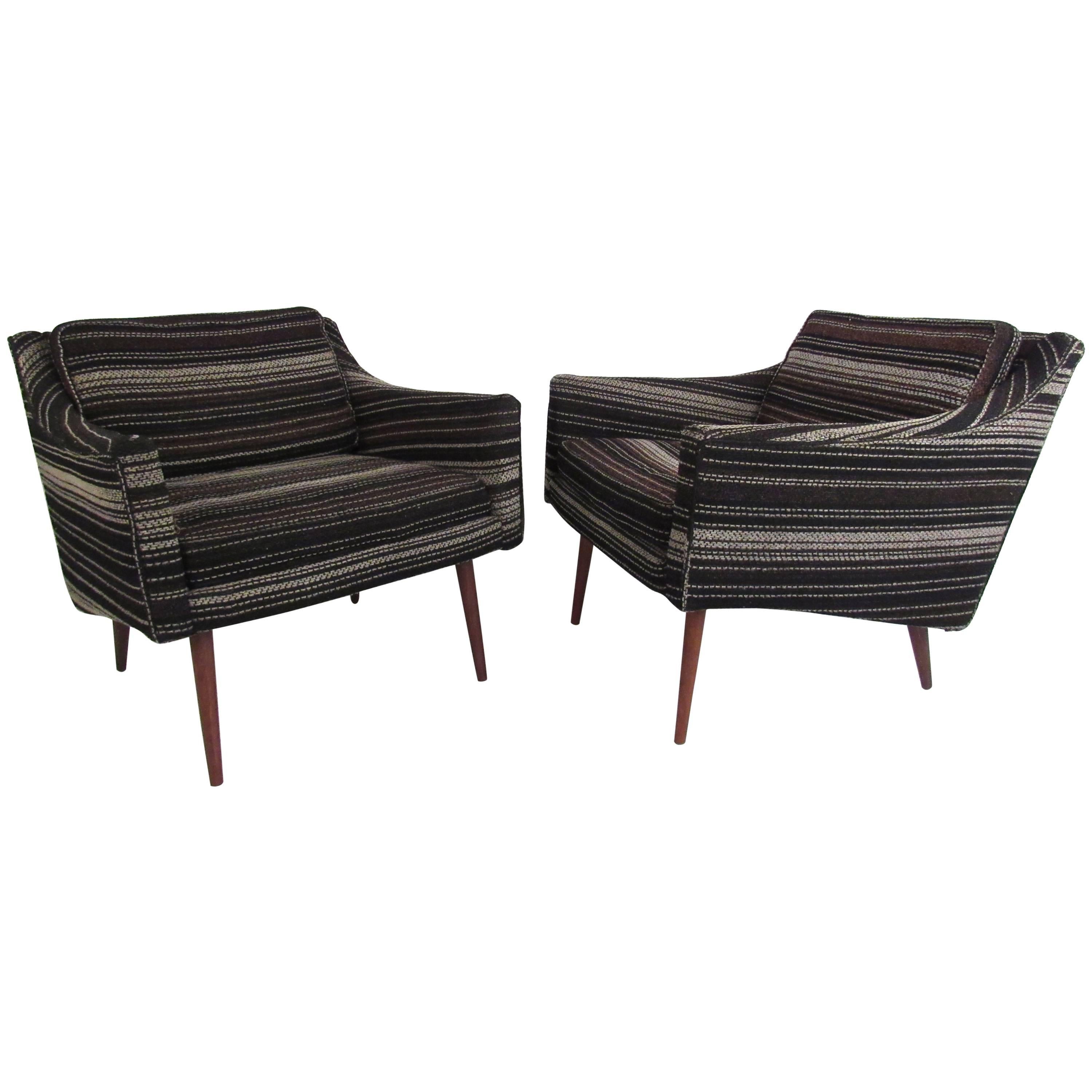 Stylish Pair of Vintage Modern Lounge Chairs
