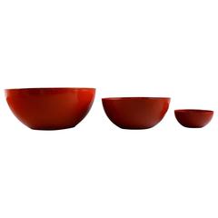 Kaj Franck, Finnish Designer Three Red Bowls in Enameled Metal, Finel, Finland 9