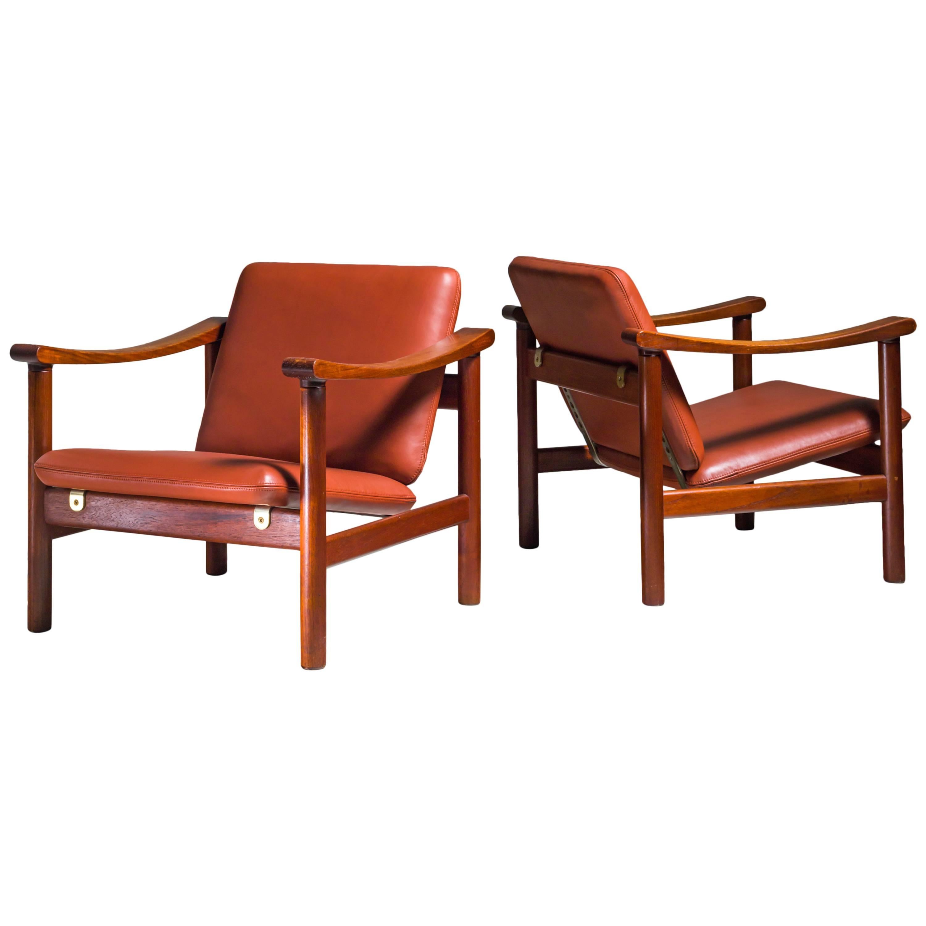 Hans Wegner Pair of Lounge Chairs for GETAMA, Denmark, 1950s For Sale