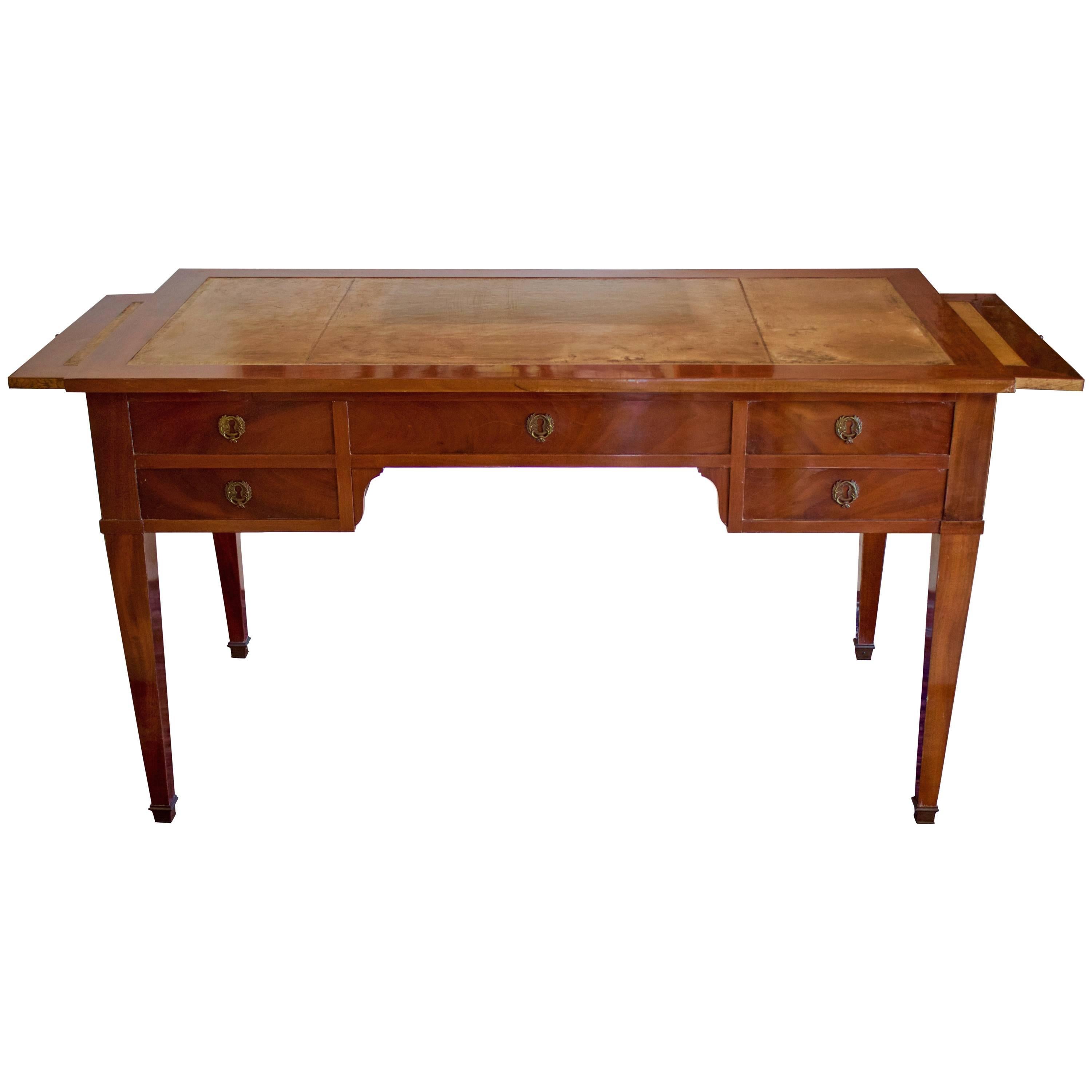 French Early 19th Century Directoire Style Mahogany Bureau Plat For Sale