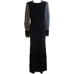 Beautiful Oscar De La Renta Black Velvet and Beaded Dress