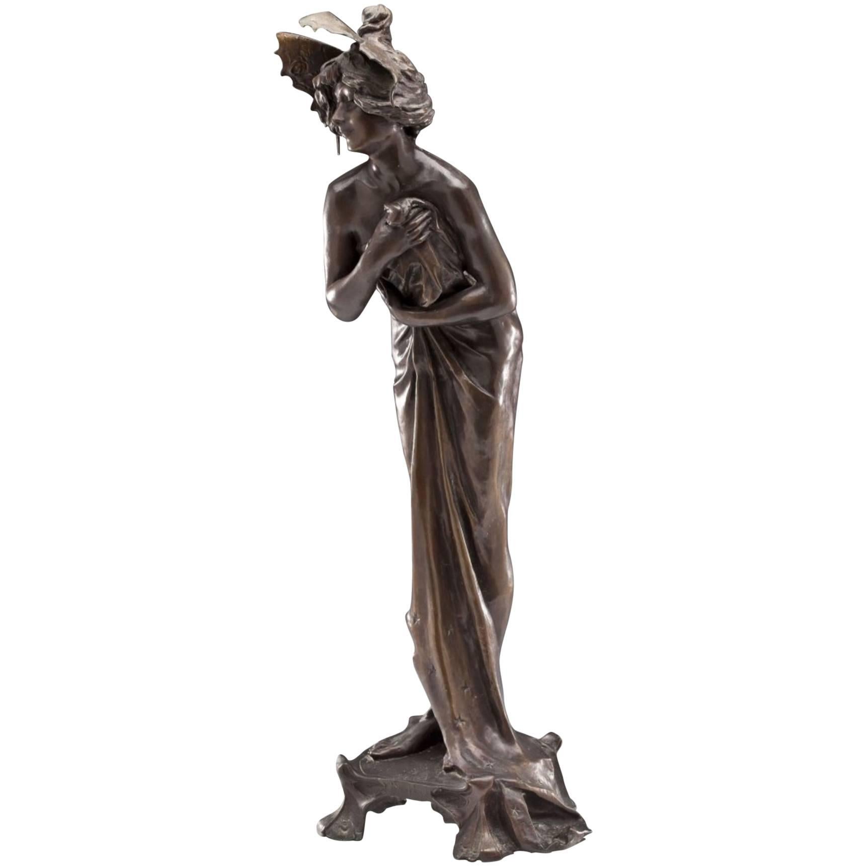 Lucien Charles Edouard Alliot Art Nouveau Sculpture en bronze "Phalène"