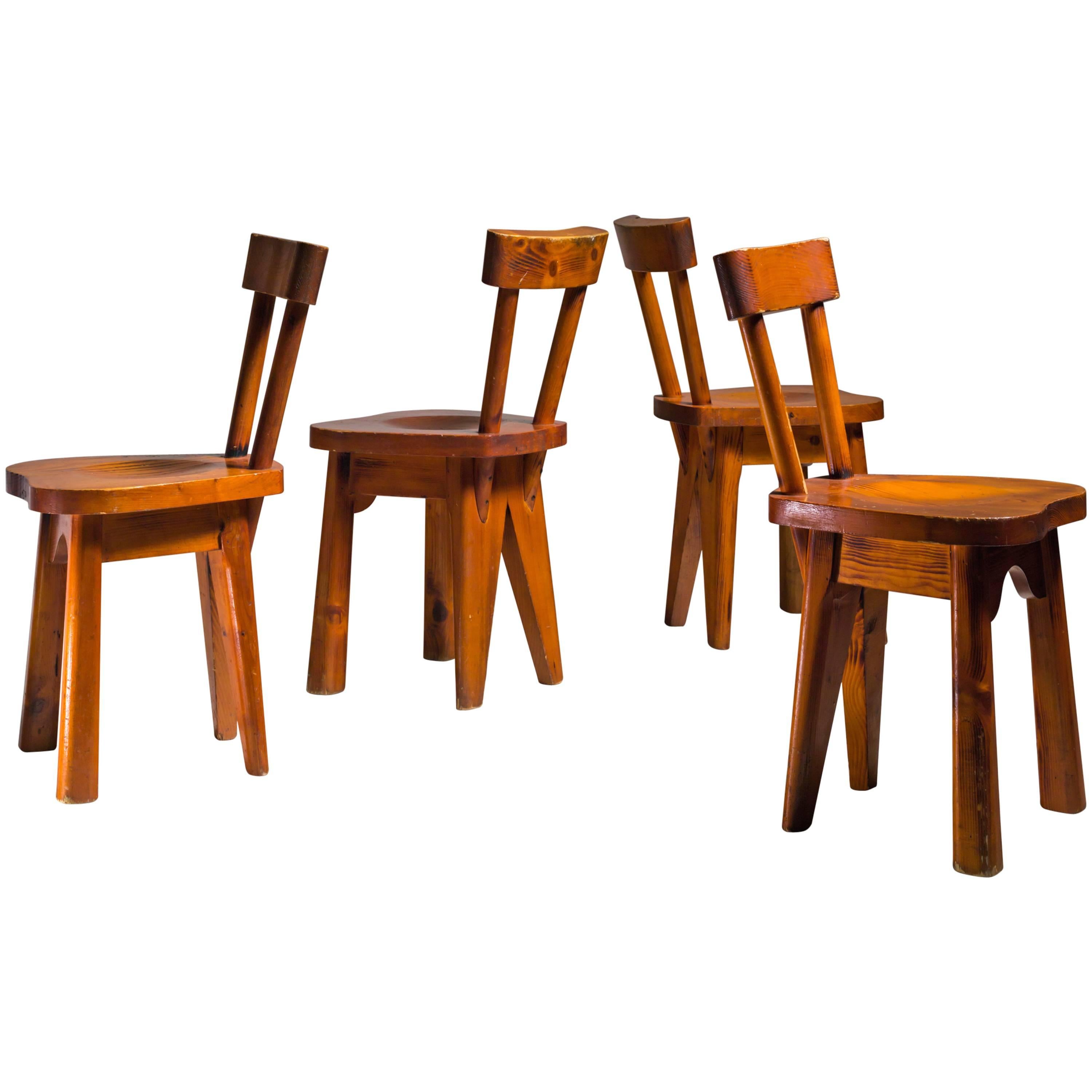 Renee Faublee Set of Four Pine Campagne Style Dining Chairs, France, 1950s For Sale