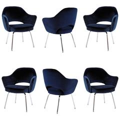 Saarinen for Knoll Executive Arm Chairs in Navy Velvet, Set of Six 7