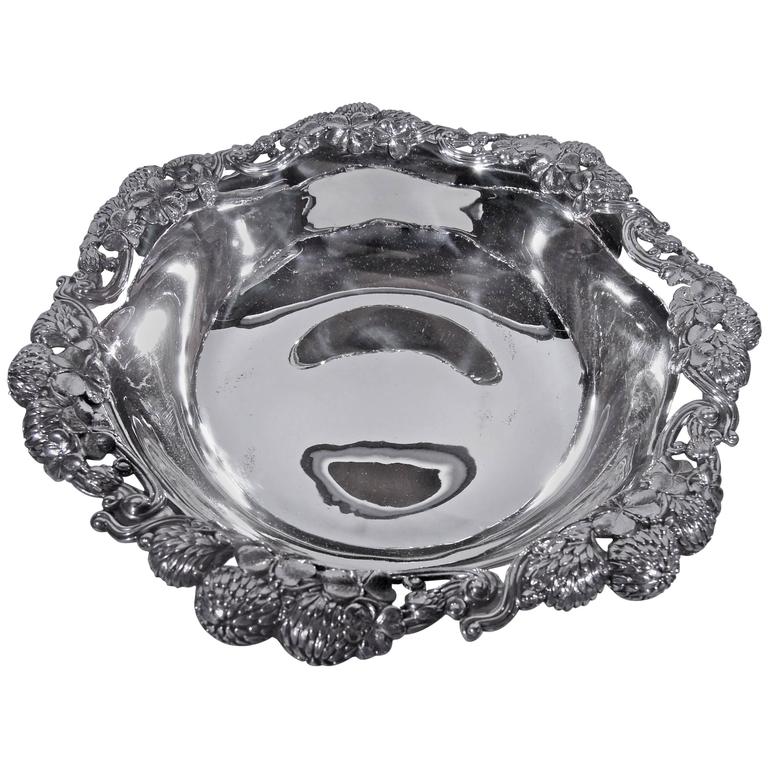 Tiffany Sterling Silver Bowl in Famed Clover Pattern For Sale at 1stdibs