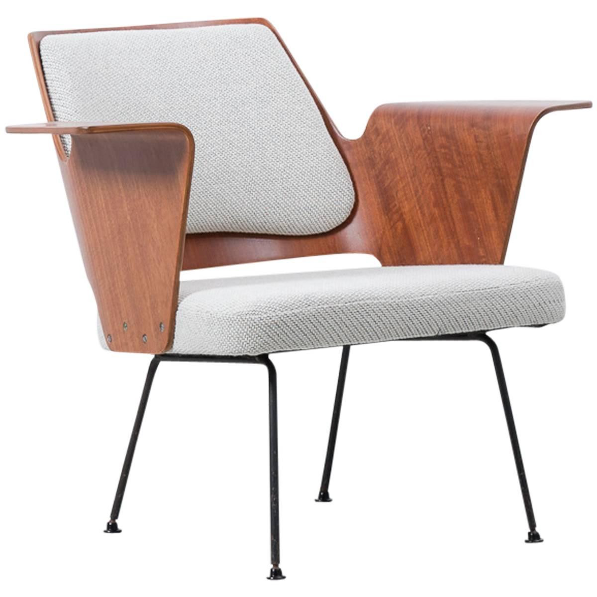 Robin Day Festival Hall Chair Hille, UK, 1951