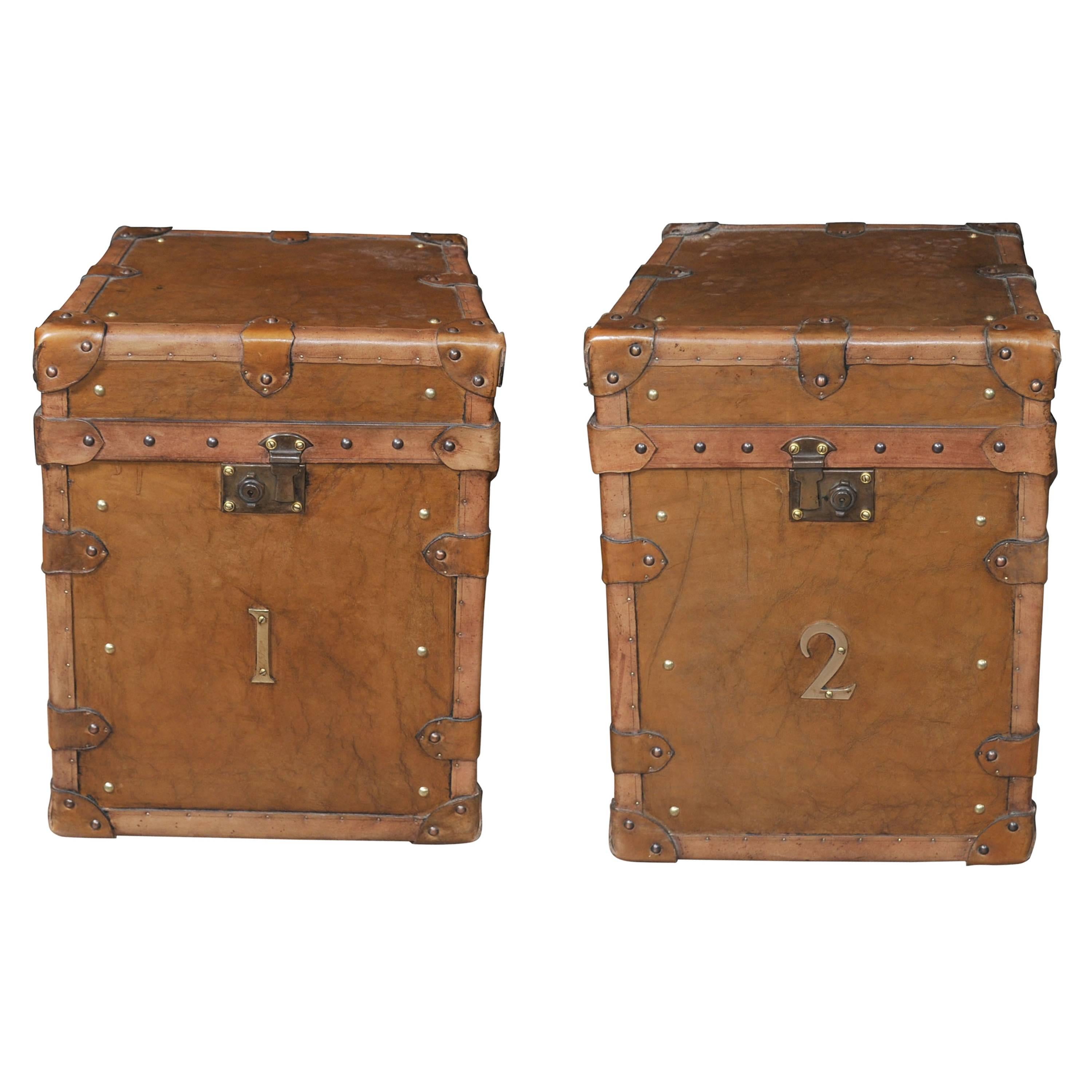 Pair of Vintage Steamer Trunk Luggage Boxes Side Tables For Sale