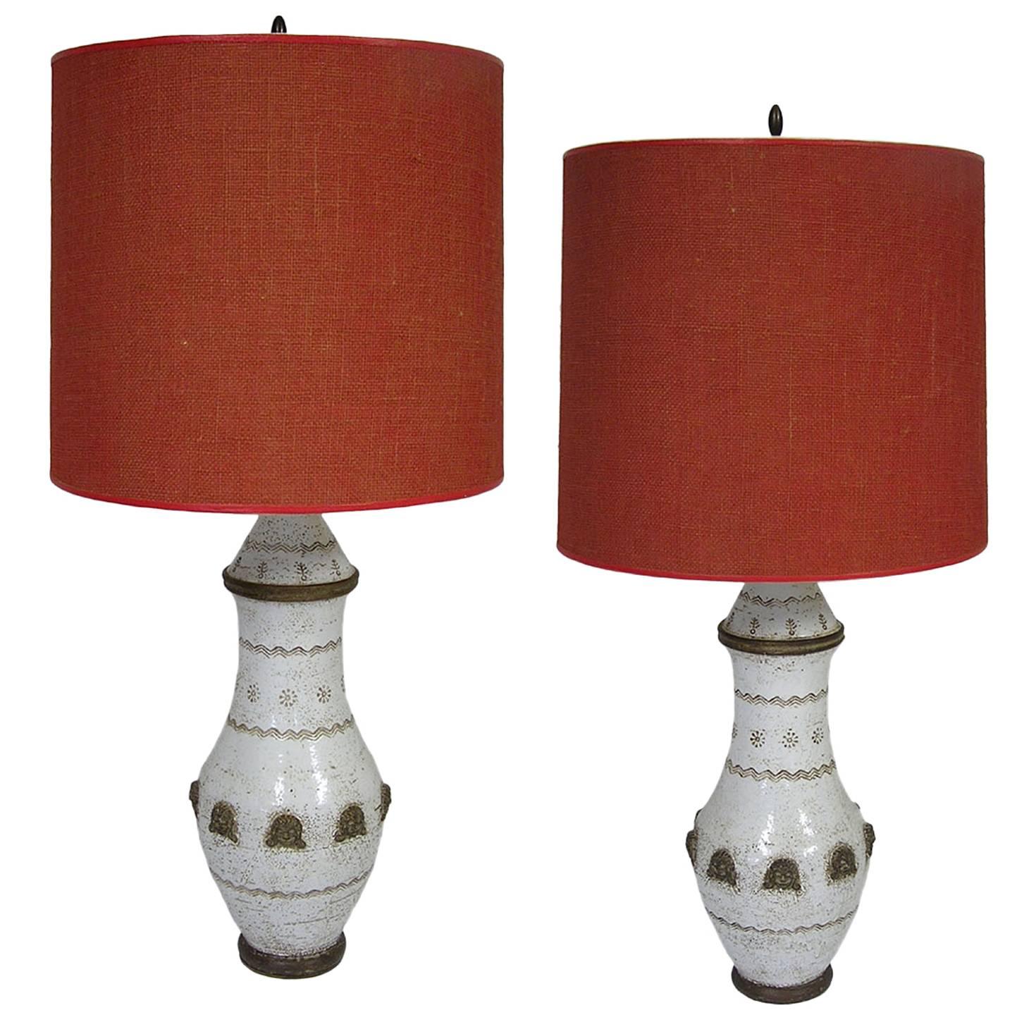 Pair of Mid-Century Modern Italian Pottery Lamps by Ugo Zaccagnini, circa 1950s For Sale