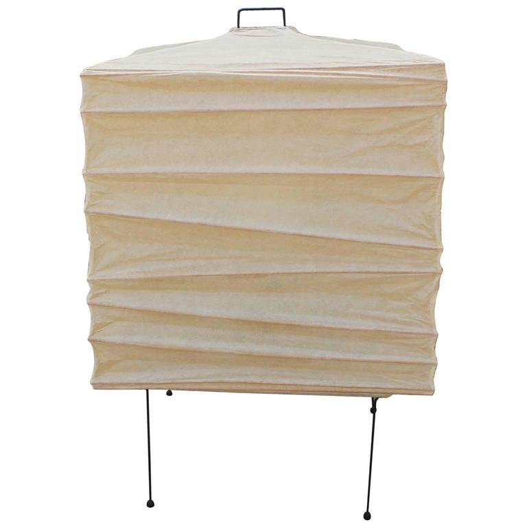 Striking Isamu Noguchi Akari Series Paper Lantern Table Lamp at 1stDibs