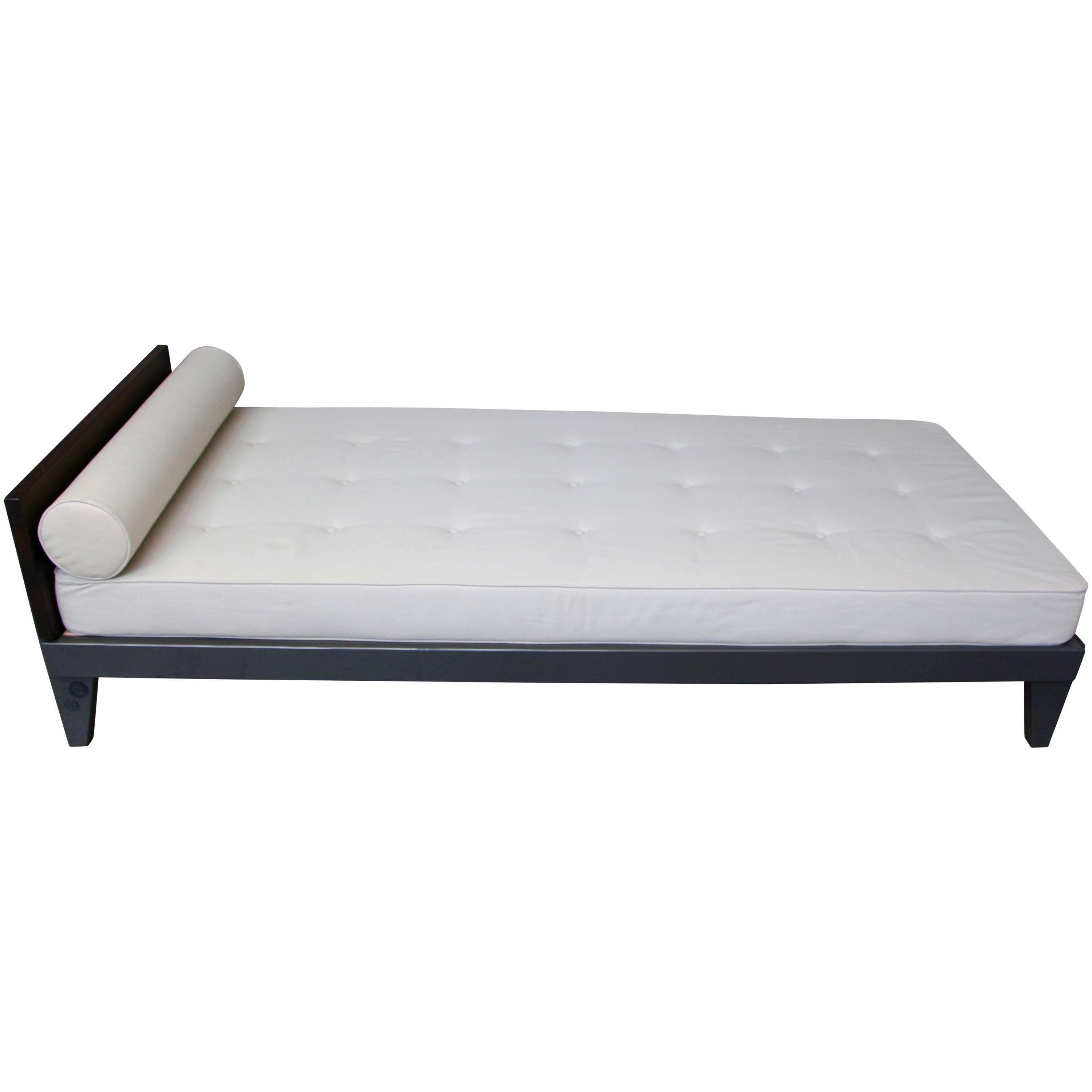 2011 Jean Prouve by G-Star Raw for Vitra S.A.M. Lit Flavigny Daybed 049
