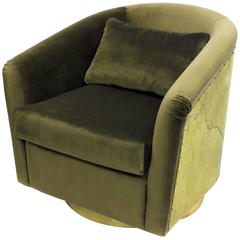 Natural Green Armchair in Velvet with High Gloss Hammered Brass Back 11