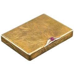 Atemberaubende Cartier russischen Stil Samorodok 9-Karat Gold Zigarettenetui:: um 1966