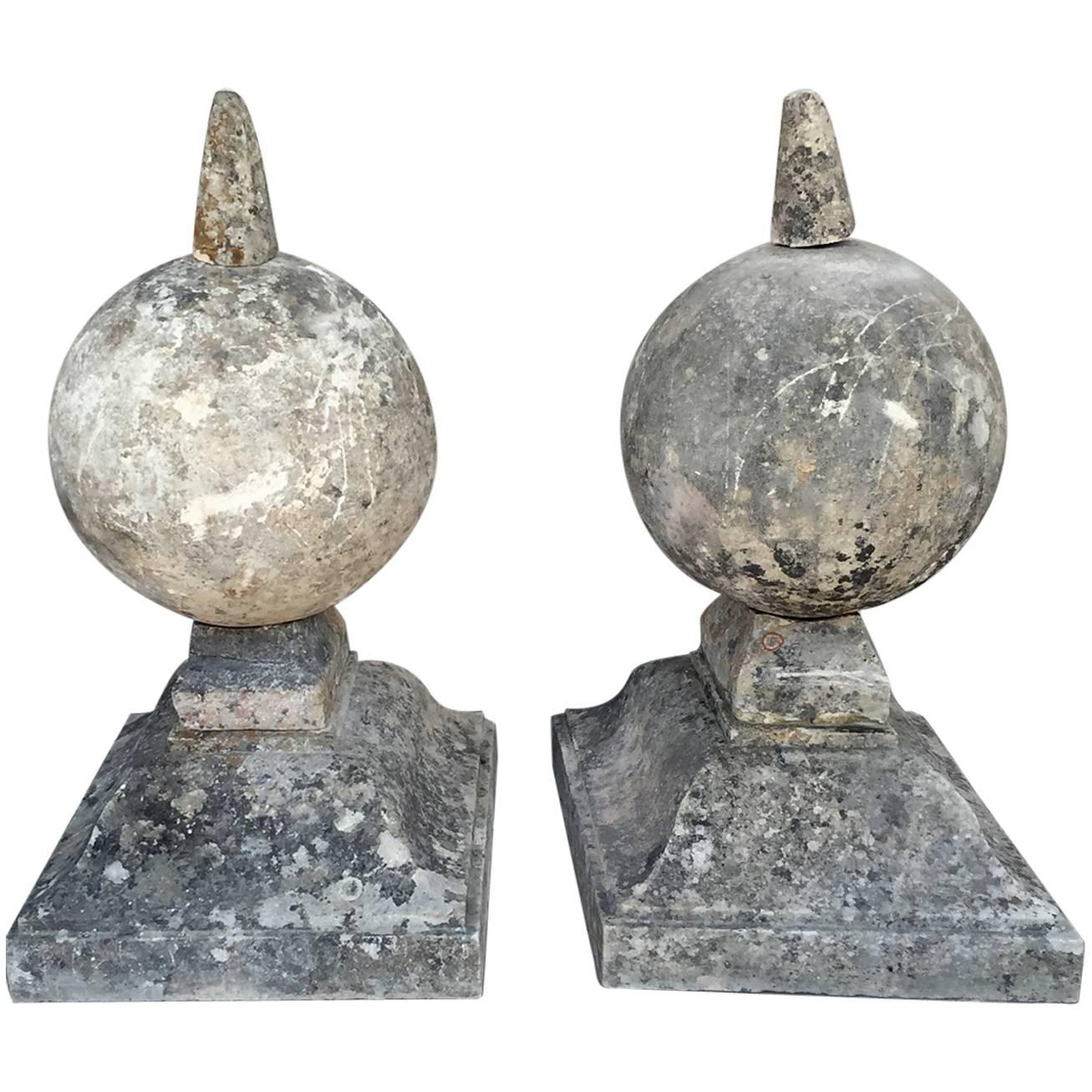 Antique Pair of Carved Stone Louis XIV Finials from a Chateau Outside of Paris For Sale