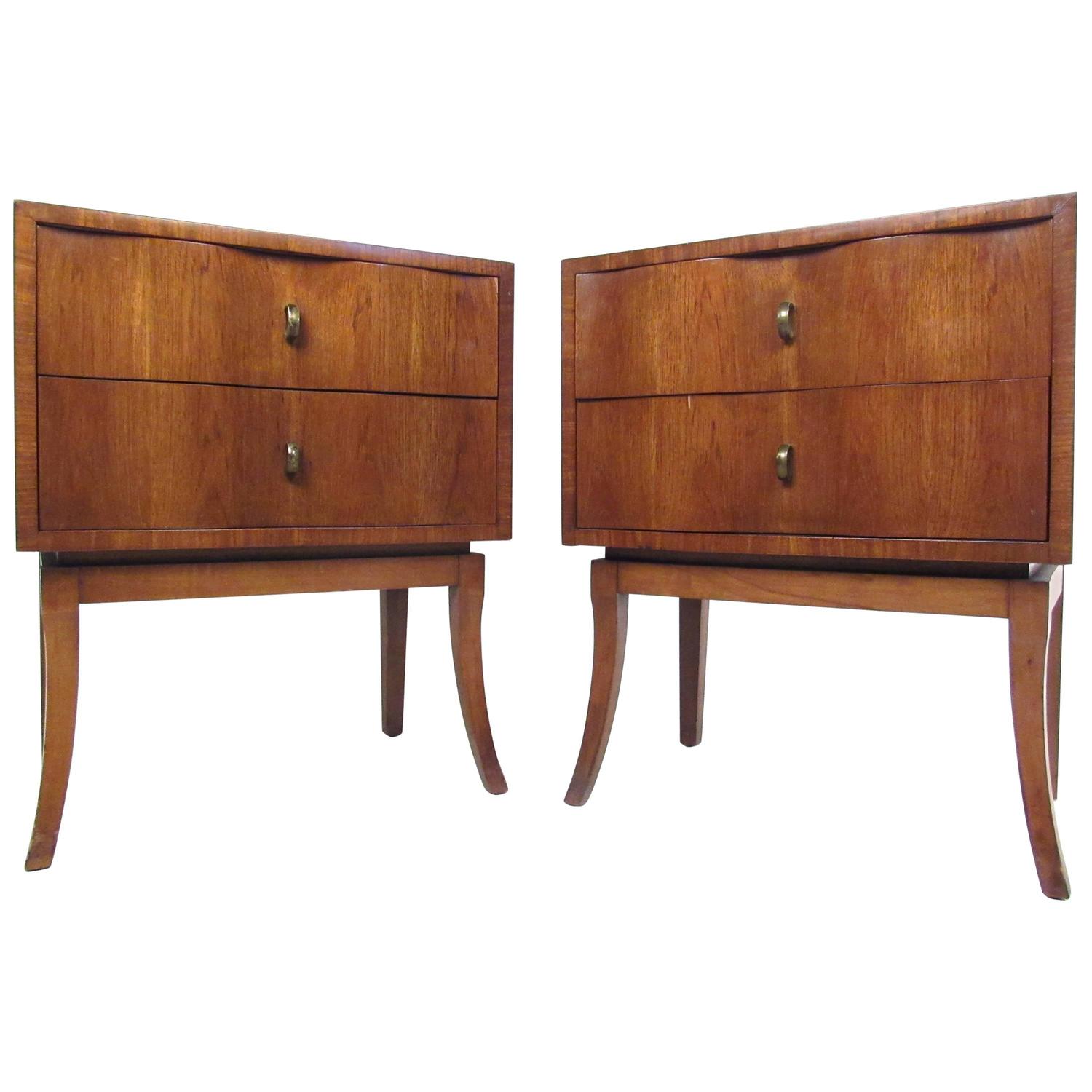 Pair of Italian MidCentury Modern Bedside Tables For Sale at 1stdibs