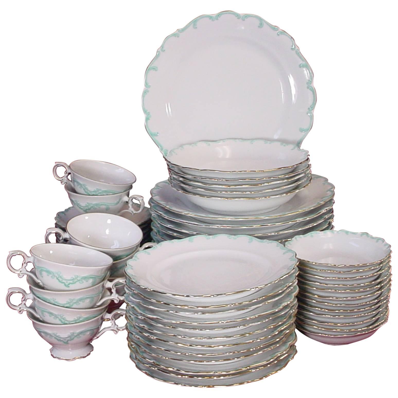 Schumann China Aqua Embossed Sch214 Pattern 60-Piece Set Service