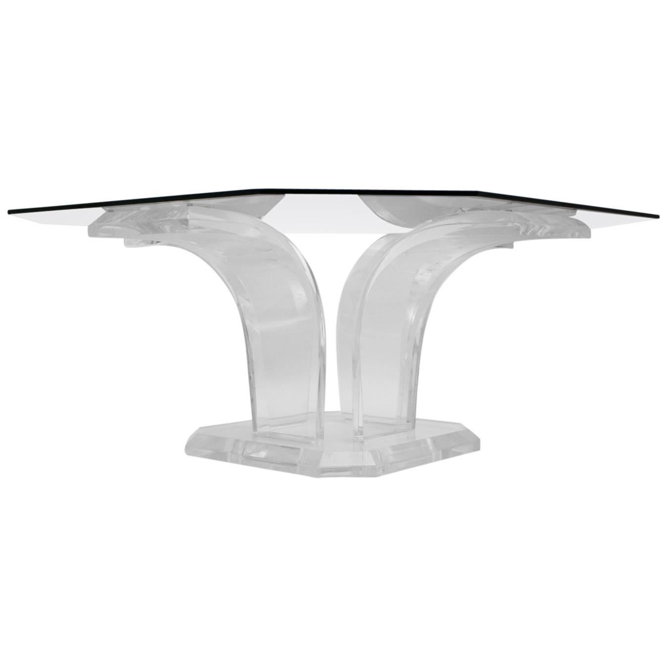 Mesa de centro o de sofá de cristal transparente Lucite, moderna de mediados de siglo, hacia 1970