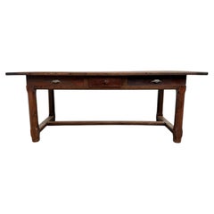 Table rustique de style fermier en chêne massif, XXe siècle