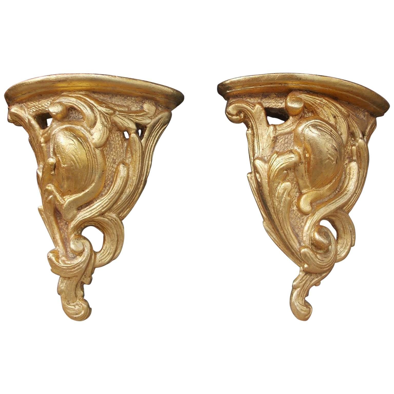 Pair of Italian Gilt Carved Wood Demilune Acanthus Wall Brackets, Circa 1800 For Sale