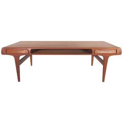 Large Mid-20th Century Teak Coffee Table Attributed to Johannes Andersen 6