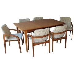 Kai Kristian Table and Chairs 9