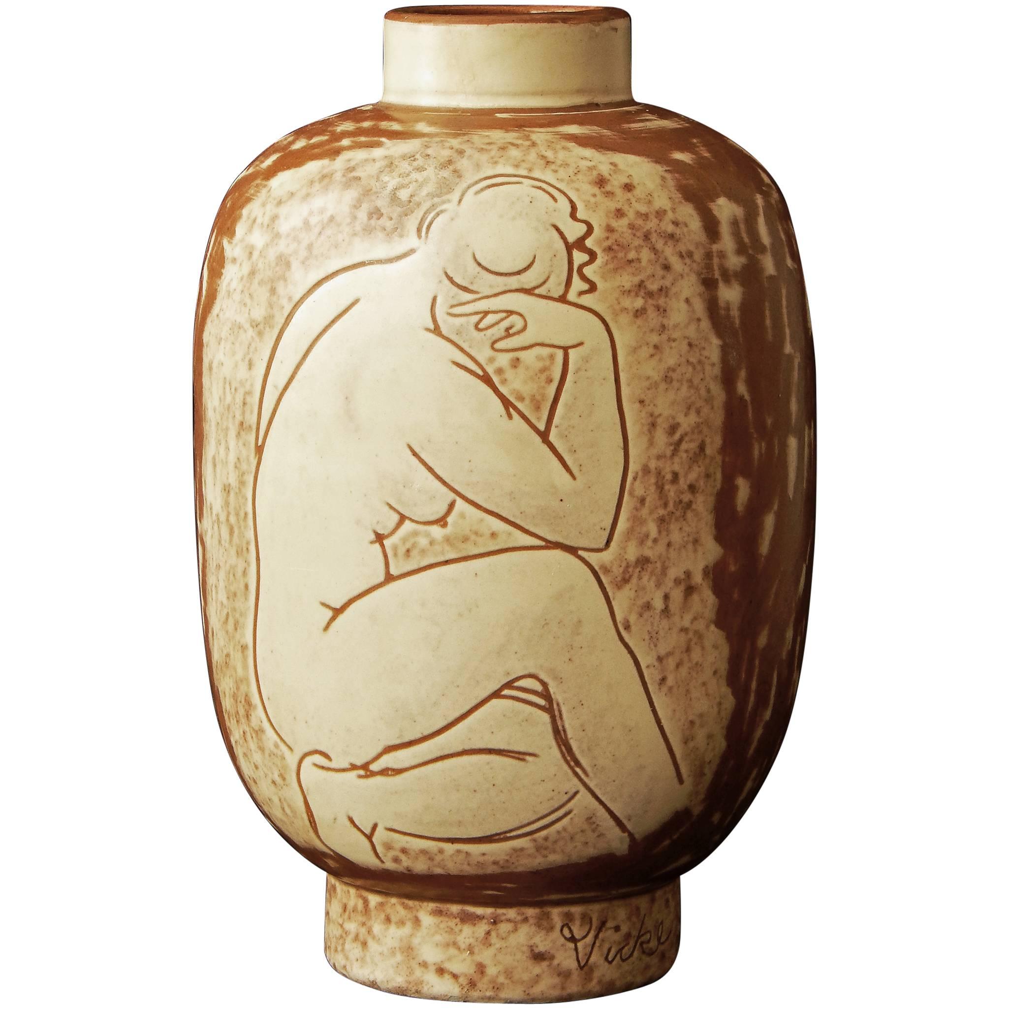 "Seated Nude, " Rare Art Deco Vase by Vicke Linstrand, 1940s For Sale