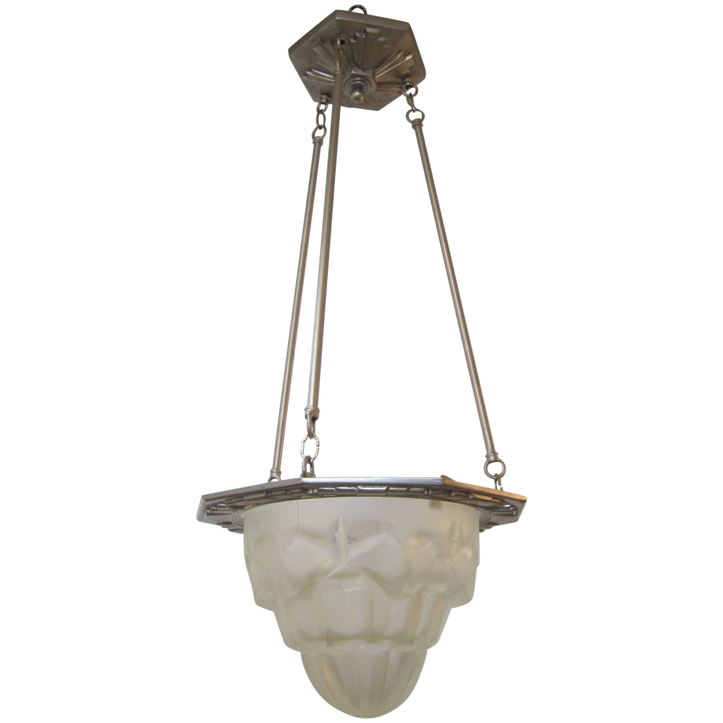 Art Deco Nickeled Bronze and Frosted Glass Chandelier by Verrerie des Hanots 