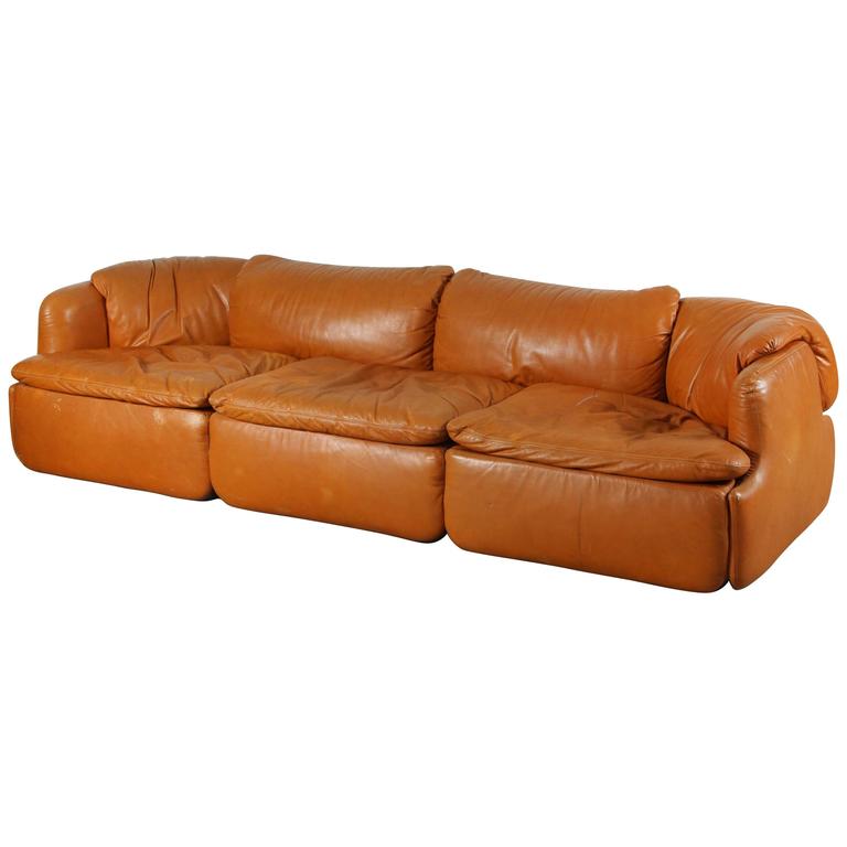quot confidential quot sofa by alberto rosselli for saporiti at 1stdibs quot confidential quot sofa by alberto rosselli for saporiti at 1stdibs