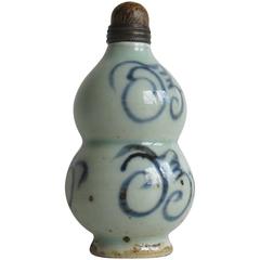 19th Century, Chinese Porcelain SNUFF BOTTLE, Blue and White, Ming Style