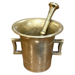 Mortier français en bronze du milieu du XIXe siècle avec son pilon d'origine