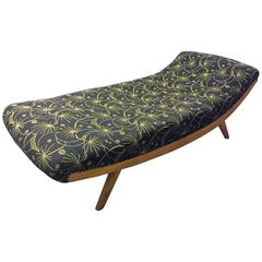 Beautiful Daybed with Amazing Fabric 5