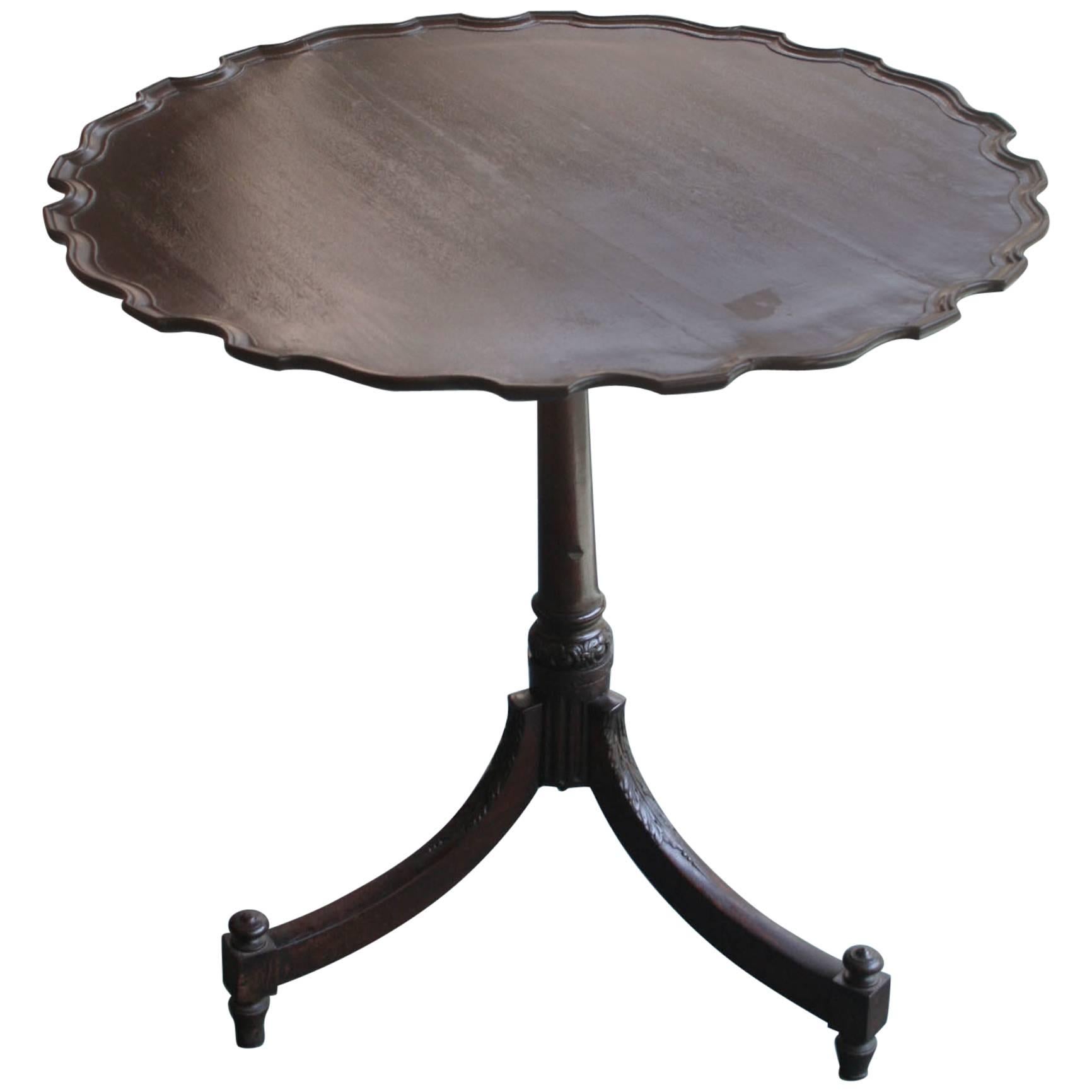 Rare 18th Century Anglo-Indian Piecrust Tea Table Made in India for the British For Sale