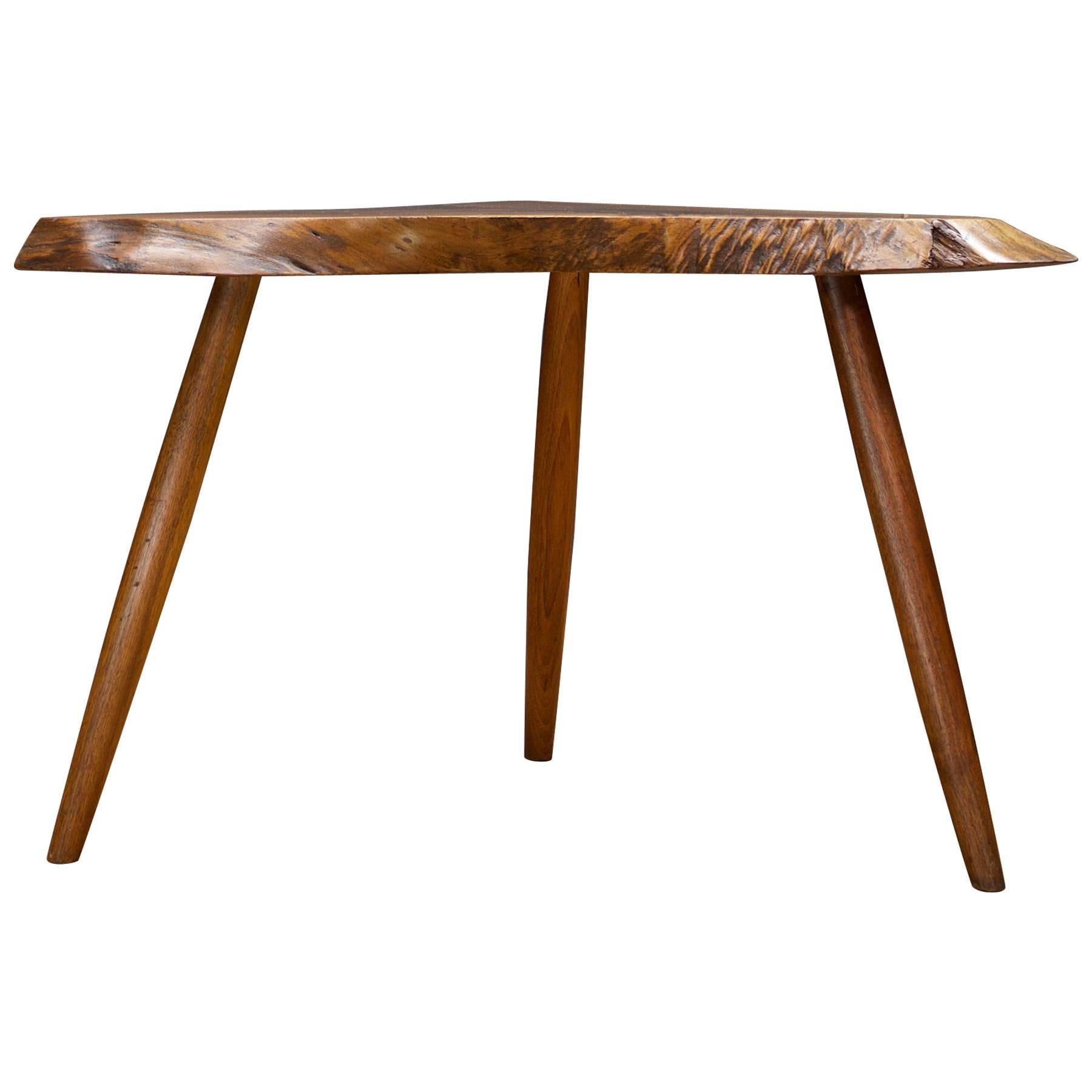 George Nakashima table anglaise Wepman en noyer avec dent de requin à bord libre des années 1950 en vente